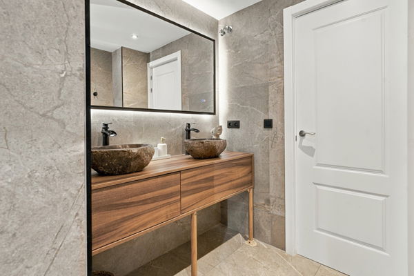 Elegant Fully Furnished Apartment in the Heart of Soho, Málaga