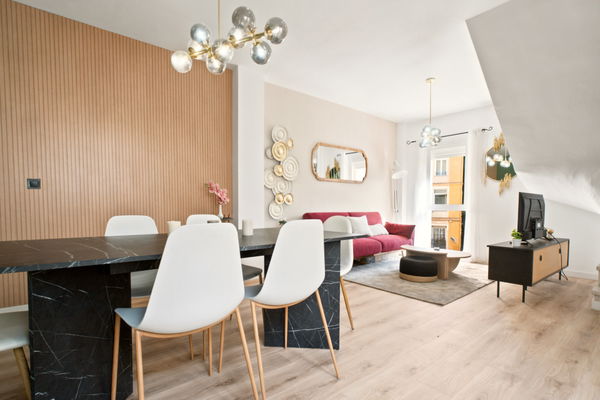 Tranquil Living in the Heart of the City, Duplex in Málaga Historic Centre