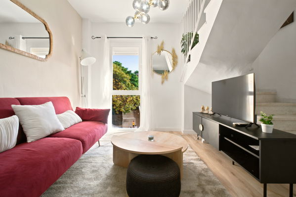 Tranquil Living in the Heart of the City, Duplex in Málaga Historic Centre