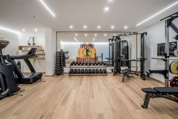 A newly contemporary luxury villa with panoramic sea views in La Quinta, Benahavís