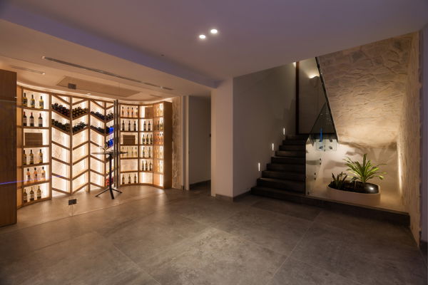 A newly contemporary luxury villa with panoramic sea views in La Quinta, Benahavís