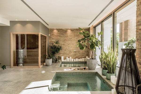 A newly contemporary luxury villa with panoramic sea views in La Quinta, Benahavís