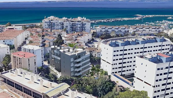 Refined duplex penthouse with panoramic sea views, Estepona