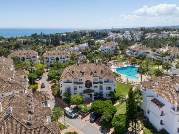 Elegant apartment in Monte Paraiso, Marbella Golden Mile