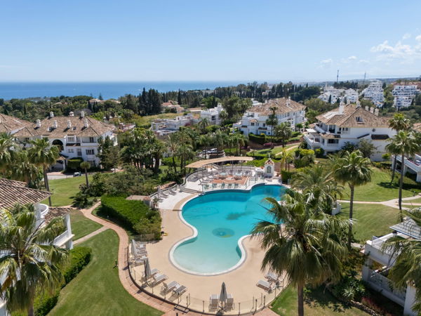 Elegant apartment in Monte Paraiso, Marbella Golden Mile