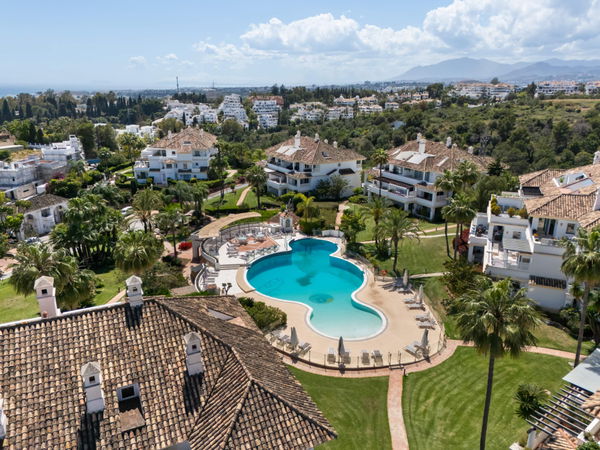 Elegant apartment in Monte Paraiso, Marbella Golden Mile