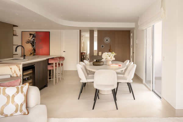 Impressive penthouse in Dominion beach with direct sea access, New Golden Mile, Estepona