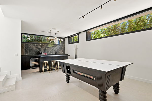 Contemporary Villa with Sea Views in El Limonar, Málaga Este