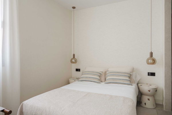 Exclusive penthouse ground floor with a private garden in Alcores del Golf, Nueva Andalucía