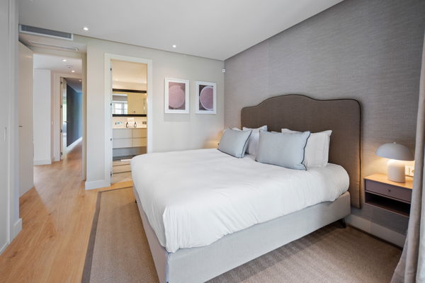 Exclusive apartment mediterranean living at Puente Romano, Marbella