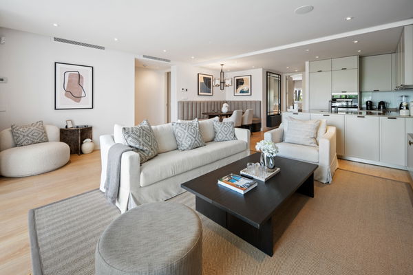 Exclusive apartment mediterranean living at Puente Romano, Marbella