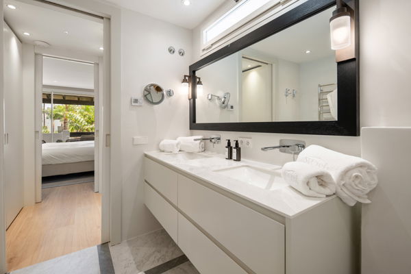 Exclusive apartment mediterranean living at Puente Romano, Marbella