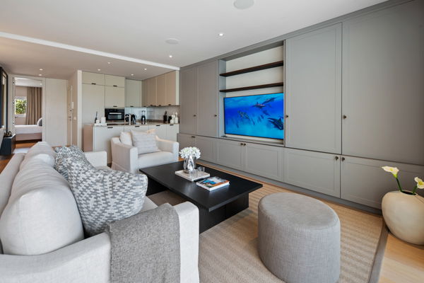 Exclusive apartment mediterranean living at Puente Romano, Marbella