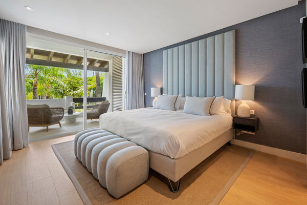 Exclusive apartment mediterranean living at Puente Romano, Marbella