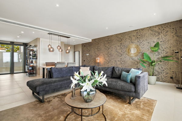 Refined golf resort apartment with sea views, in Finca Cortesin, Málaga