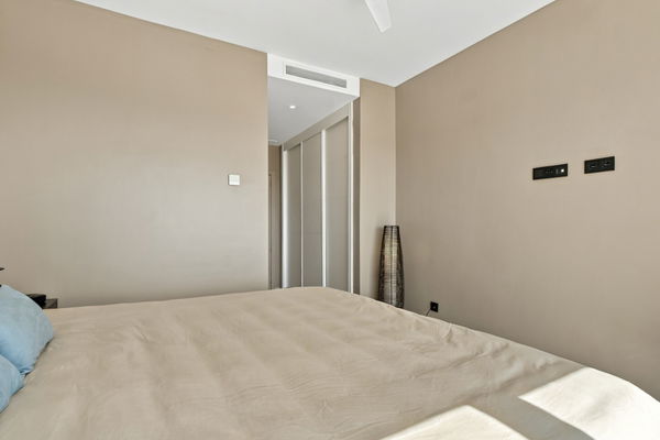 Refined golf resort apartment with sea views, in Finca Cortesin, Málaga