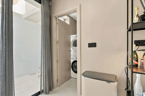 Refined golf resort apartment with sea views, in Finca Cortesin, Málaga