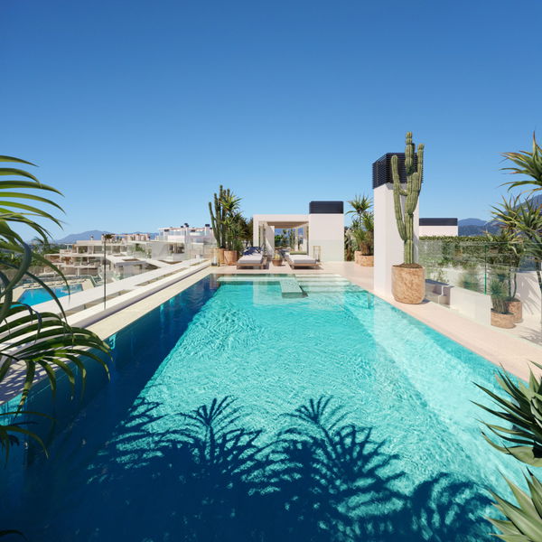 Beautiful apartment with huge terraces on the Golden Mile Marbella