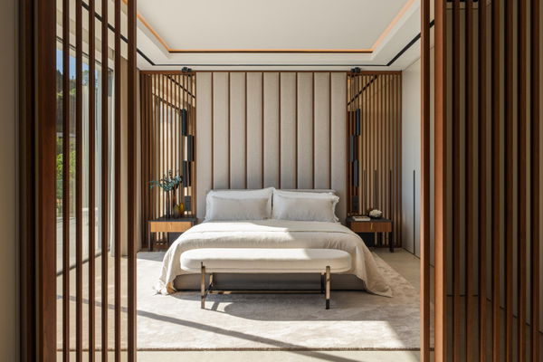 Contemporary golf front villa with a private Spa & sea views in La Quinta, Benahavís