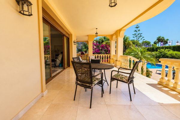 Renovation opportunity villa with sea views in La Quinta, Benahavís
