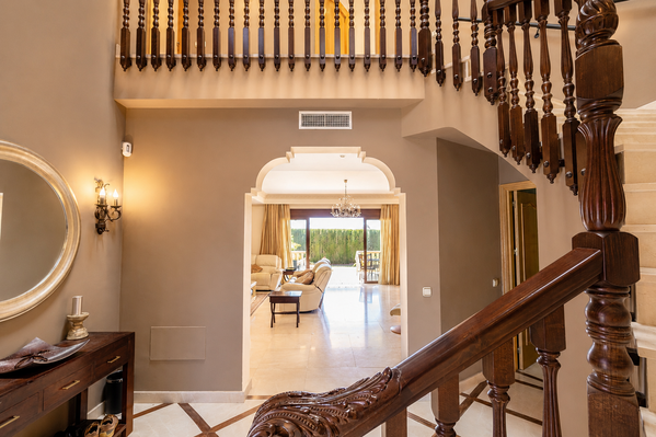 Renovation opportunity villa with sea views in La Quinta, Benahavís