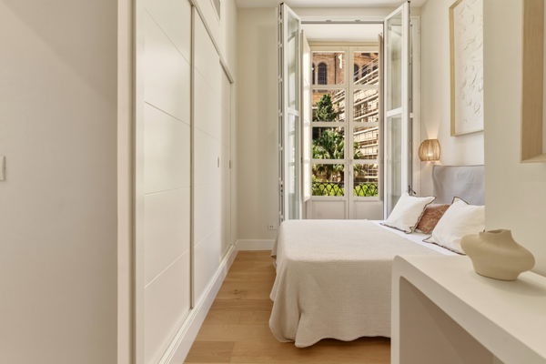 Luxury apartment for rent opposite Málaga Cathedral, Historic Centre - Long term, fully furnished