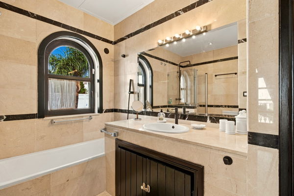 Villa el capitán: A grand private estate with sea views, pool & a paddle court in El Capitán, Benahavis