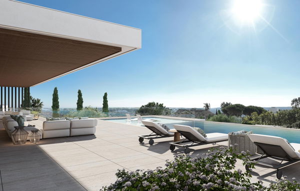 Architectural villa with Infinity pool and panoramic sea views in La Reserva, Sotogrande