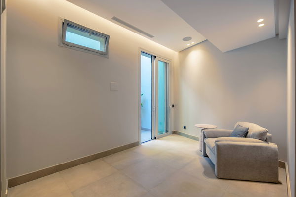 Modern luxury villa with panoramic views in Nueva Andalucía, Marbella