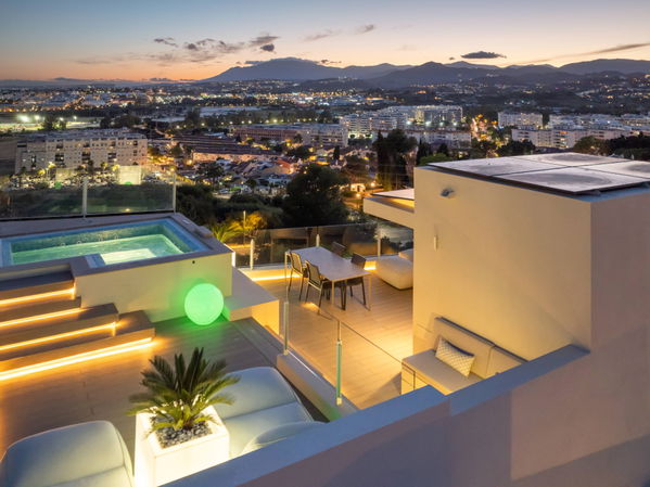 Modern luxury villa with panoramic views in Nueva Andalucía, Marbella