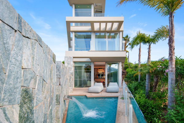Modern luxury villa with panoramic views in Nueva Andalucía, Marbella
