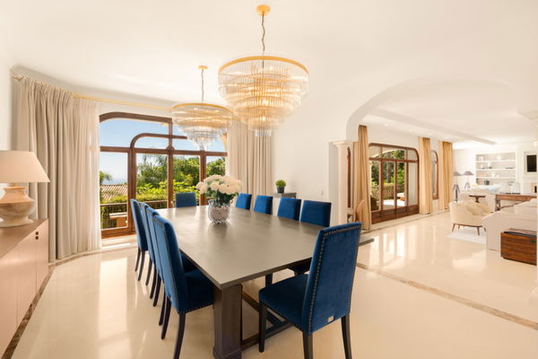 A distinguished Mediterranean villain Sierra Blanca, Marbella