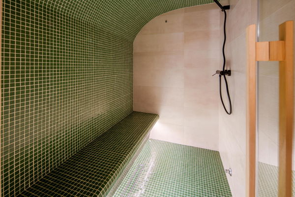Remarkable frontline golf villa in La Cerquilla, Nueva Andalucía