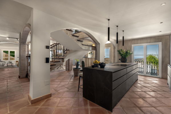 A beautifully reimagined andalusian residence with panoramic Mediterranean views, La Heredia, Benahavís