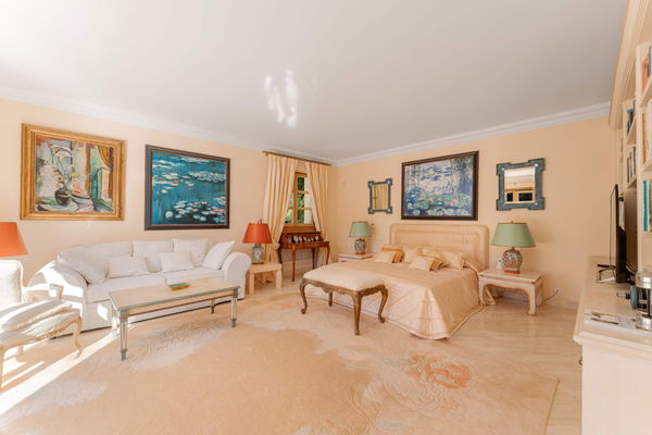 Elegant Mediterranean villa in Nueva Andalucía, Marbella