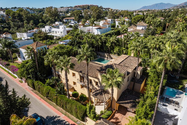 Elegant Mediterranean villa in Nueva Andalucía, Marbella
