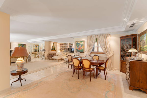 Elegant Mediterranean villa in Nueva Andalucía, Marbella
