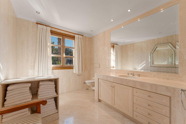 Elegant Mediterranean villa in Nueva Andalucía, Marbella
