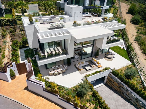 Exceptional villa by Pedro Peña interiors in the beautiful area of Rio Real, Marbella