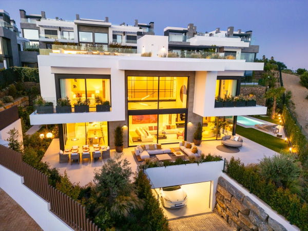 Exceptional villa by Pedro Peña interiors in the beautiful area of Rio Real, Marbella