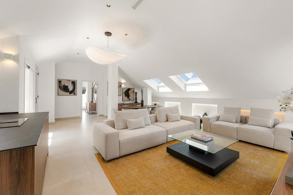 A one-of-a-kind boutique penthouse in Las Lolas, Nueva Andalucía