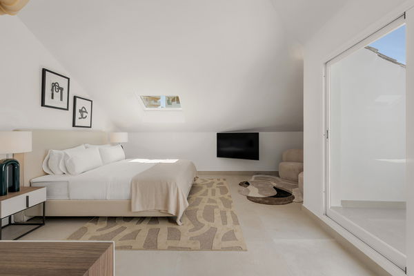 A one-of-a-kind boutique penthouse in Las Lolas, Nueva Andalucía