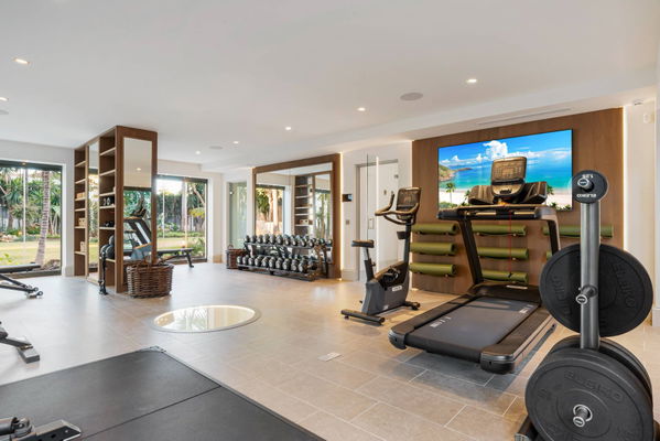 Refined villa defined by balance and design in Nueva Andalucía, Marbella