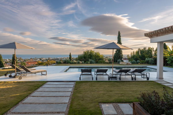 Modern andalusian villa with panoramic sea views in Los flamingos, Benahavís