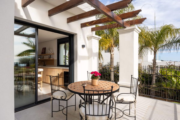 Modern andalusian villa with panoramic sea views in Los flamingos, Benahavís