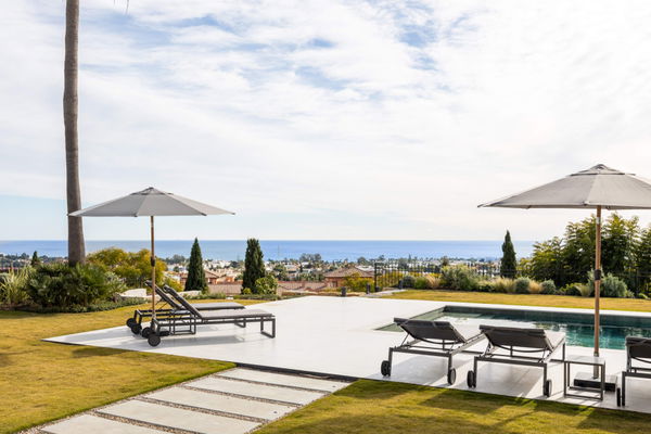 Modern andalusian villa with panoramic sea views in Los flamingos, Benahavís