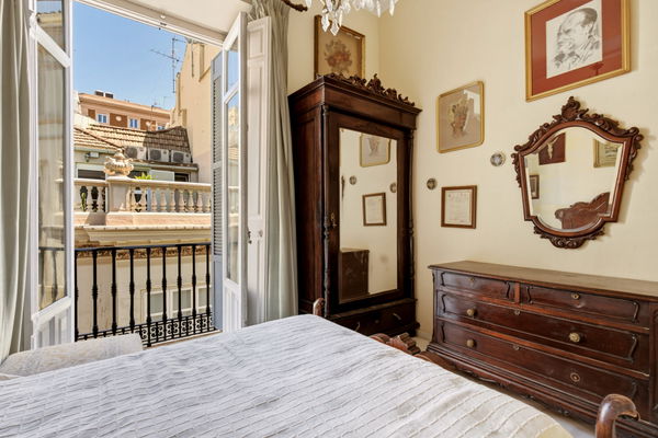 A rare historic apartment on Málaga's iconic Calle Larios
