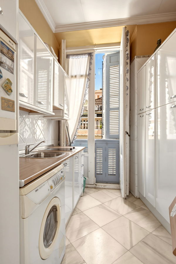 A rare historic apartment on Málaga's iconic Calle Larios