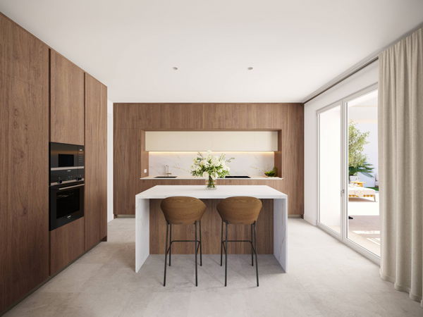 Contemporary villa with expansive gardens in La Reserva, Sotogrande