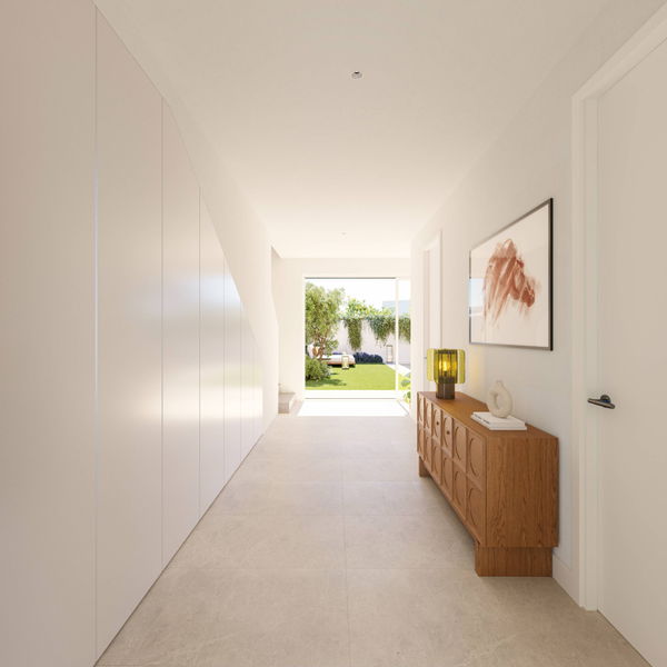 Contemporary villa with expansive gardens in La Reserva, Sotogrande